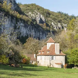 https://la-maison-de-ganil-saint-cirq-lapopie.midi-pyreneeshotels.com